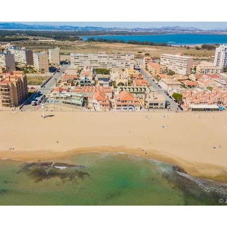 34 Retro Beach House - Alicante Real Estate تورّيفيِخا المظهر الخارجي الصورة