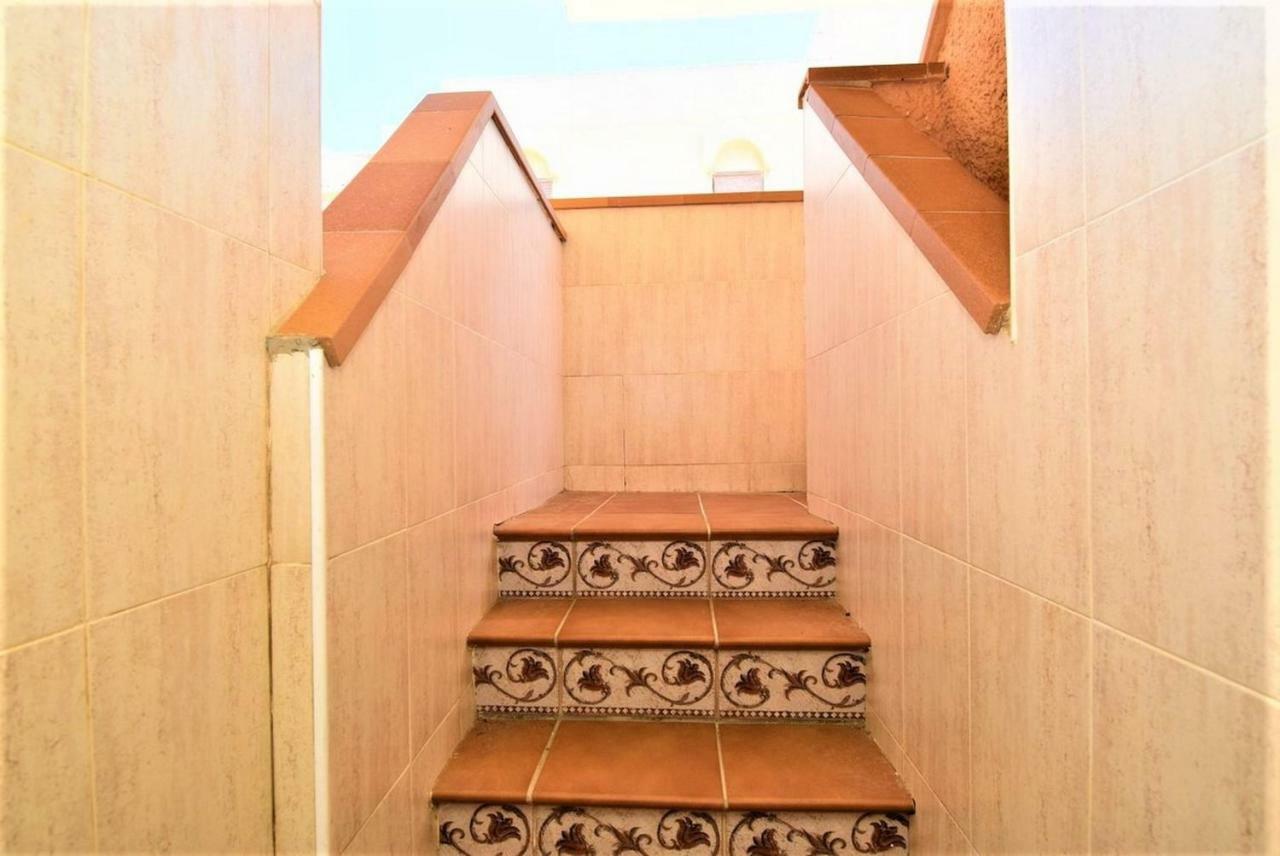 34 Retro Beach House - Alicante Real Estate تورّيفيِخا المظهر الخارجي الصورة