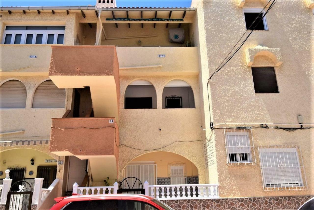 34 Retro Beach House - Alicante Real Estate تورّيفيِخا المظهر الخارجي الصورة
